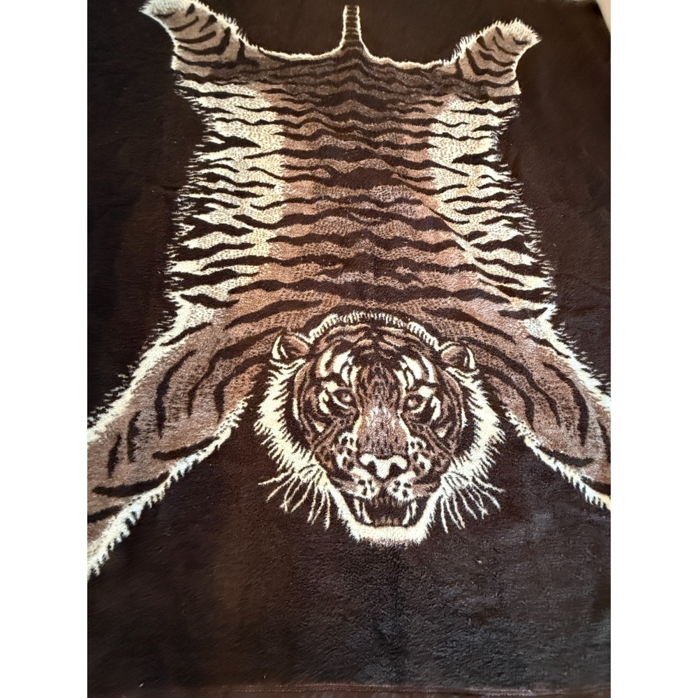 Unbranded Tiger Faux Fur Blanket 89"x85" Large Brown Cream Reversible Plush Rug‎